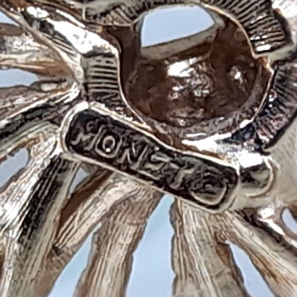 Vintage Brooch MONET Flower Rope Cord Pin, Gold Plated, 3 Inch - Picture 4 of 12